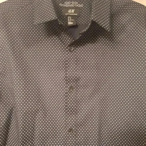 H&M Slim Button Down Size Medium EUC - Picture 2 of 4